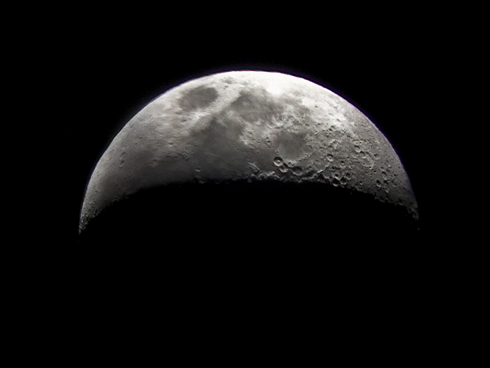 IMAGE: http://chuck-d.net/imagery/Astrophotography/Moon%20Shots/Moon%20Shot.PP.jpg