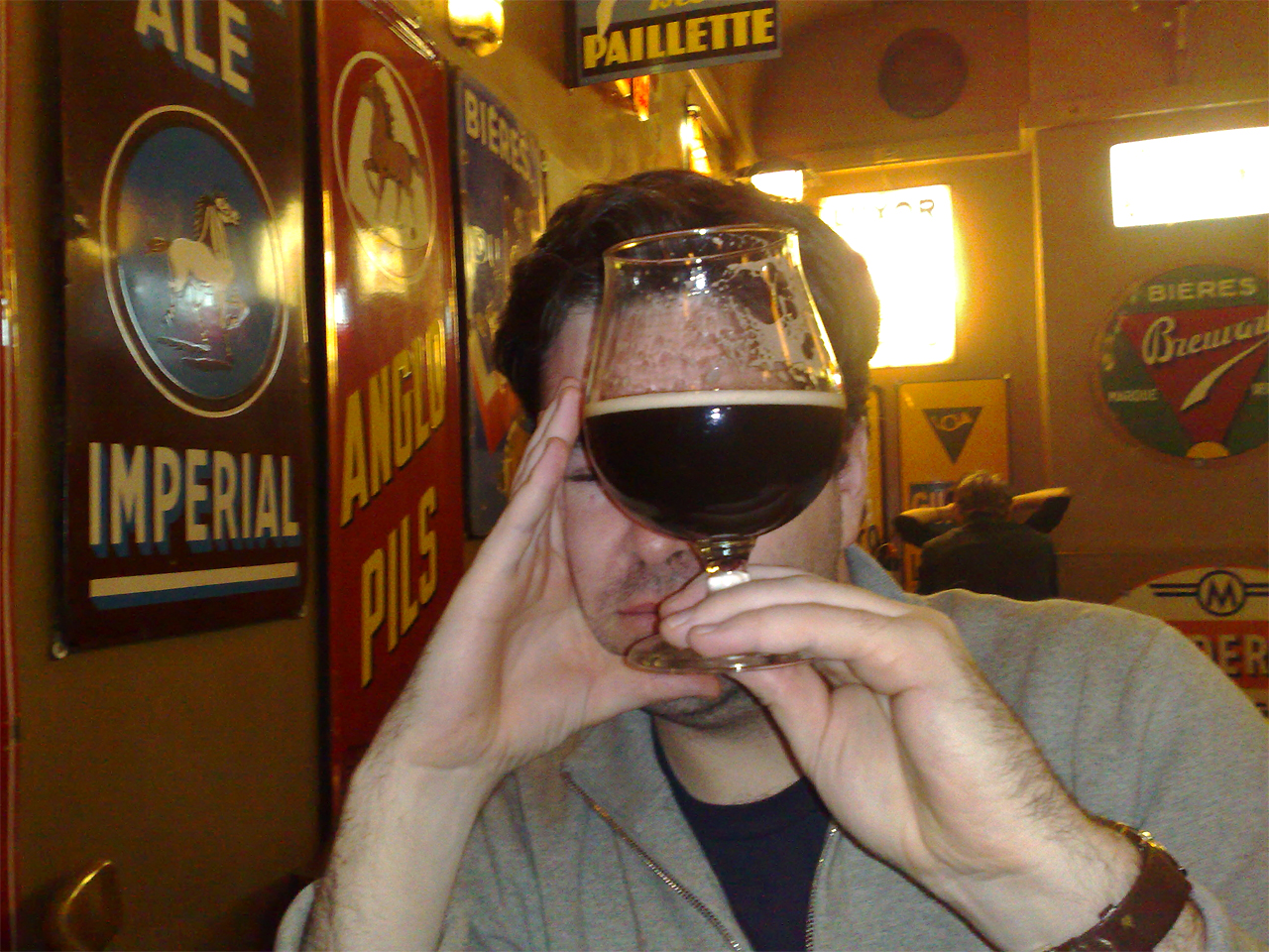 IMAGE: http://chuck-d.net/images/potn/EuroTrip2008/Luke.jpg