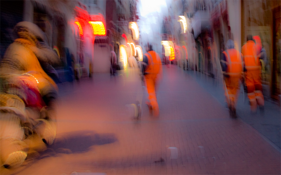 IMAGE: http://chuck-d.net/images/potn/EuroTrip2008/Winter%20Morning.jpg