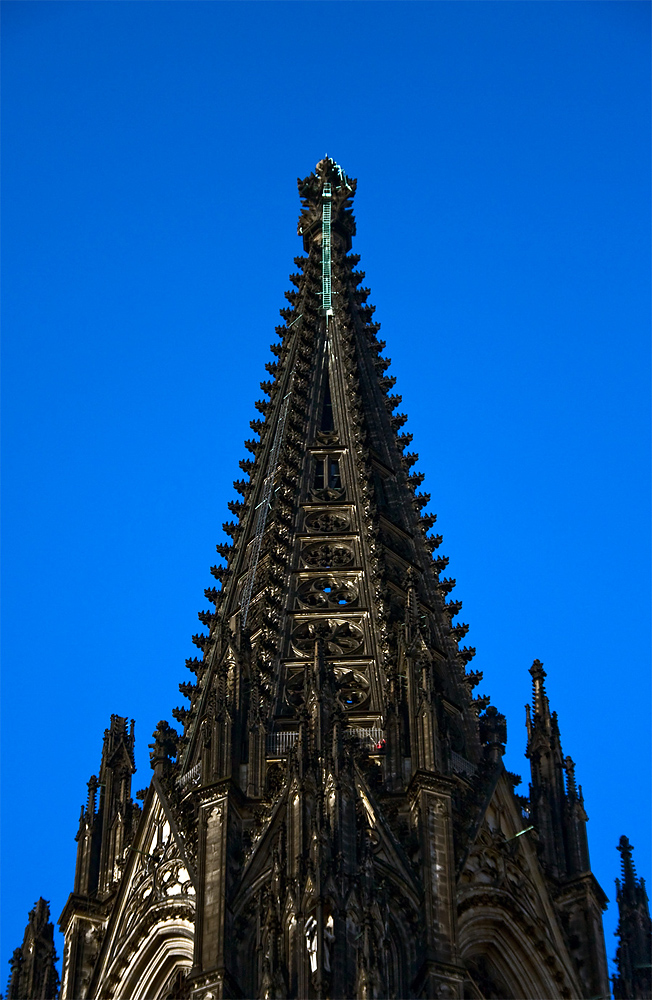 IMAGE: http://chuck-d.net/images/potn/Koln/Ladders1.jpg