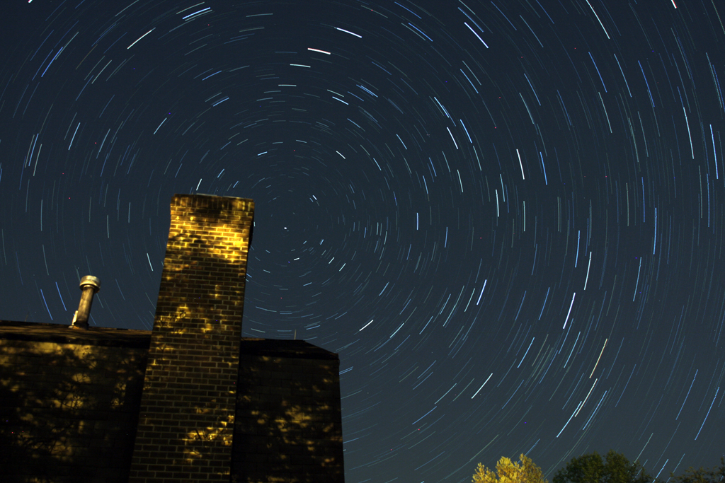 IMAGE: http://chuck-d.net/potn/AstroTest/Startrails.Noisy.jpg